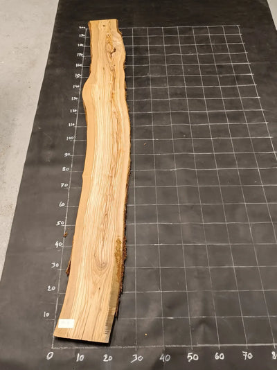 Planche en bois d'olivier rabotée 190×32 cm à bord naturel — pièce unique (P02)